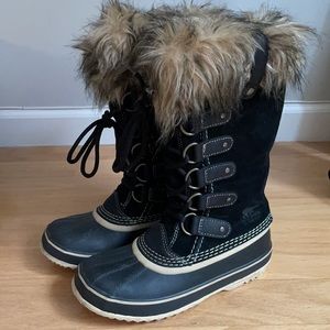 Sorel Women’s Joan of Arctic Boots, Black, Size 6